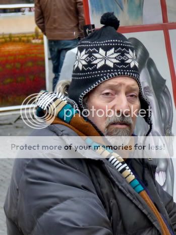 IMAGE: http://i939.photobucket.com/albums/ad231/gopherm/Rome%202010/318_1.jpg