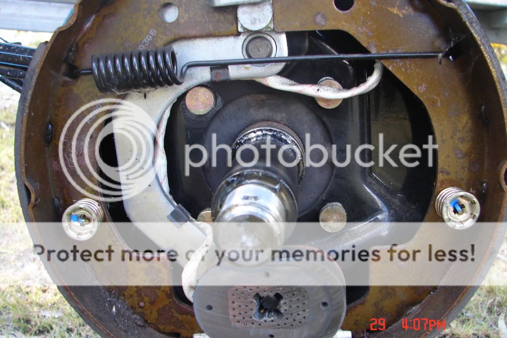 Electric Brakes not locking up